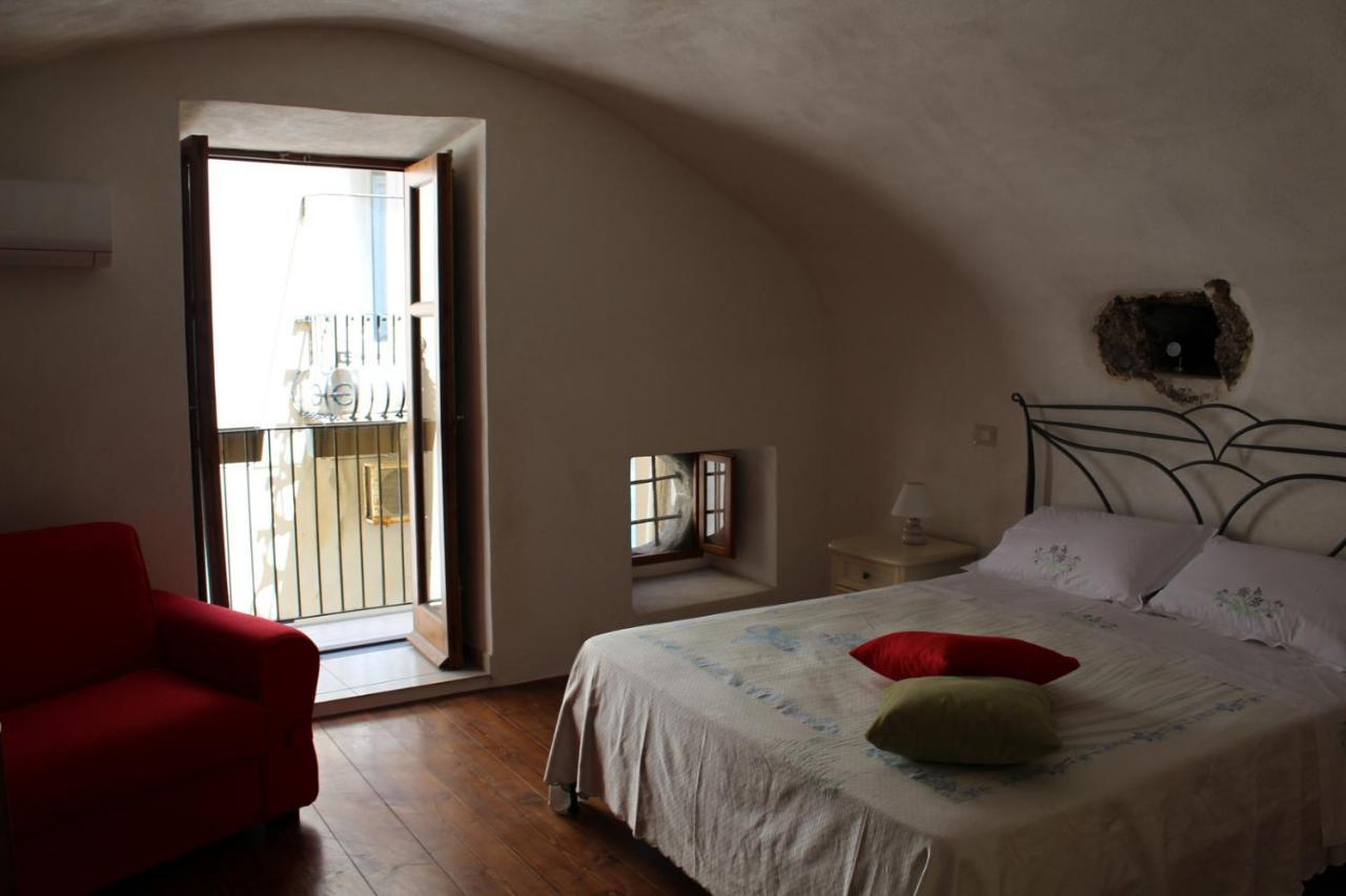Casa Vacanza U Curtigghiu Липари Экстерьер фото