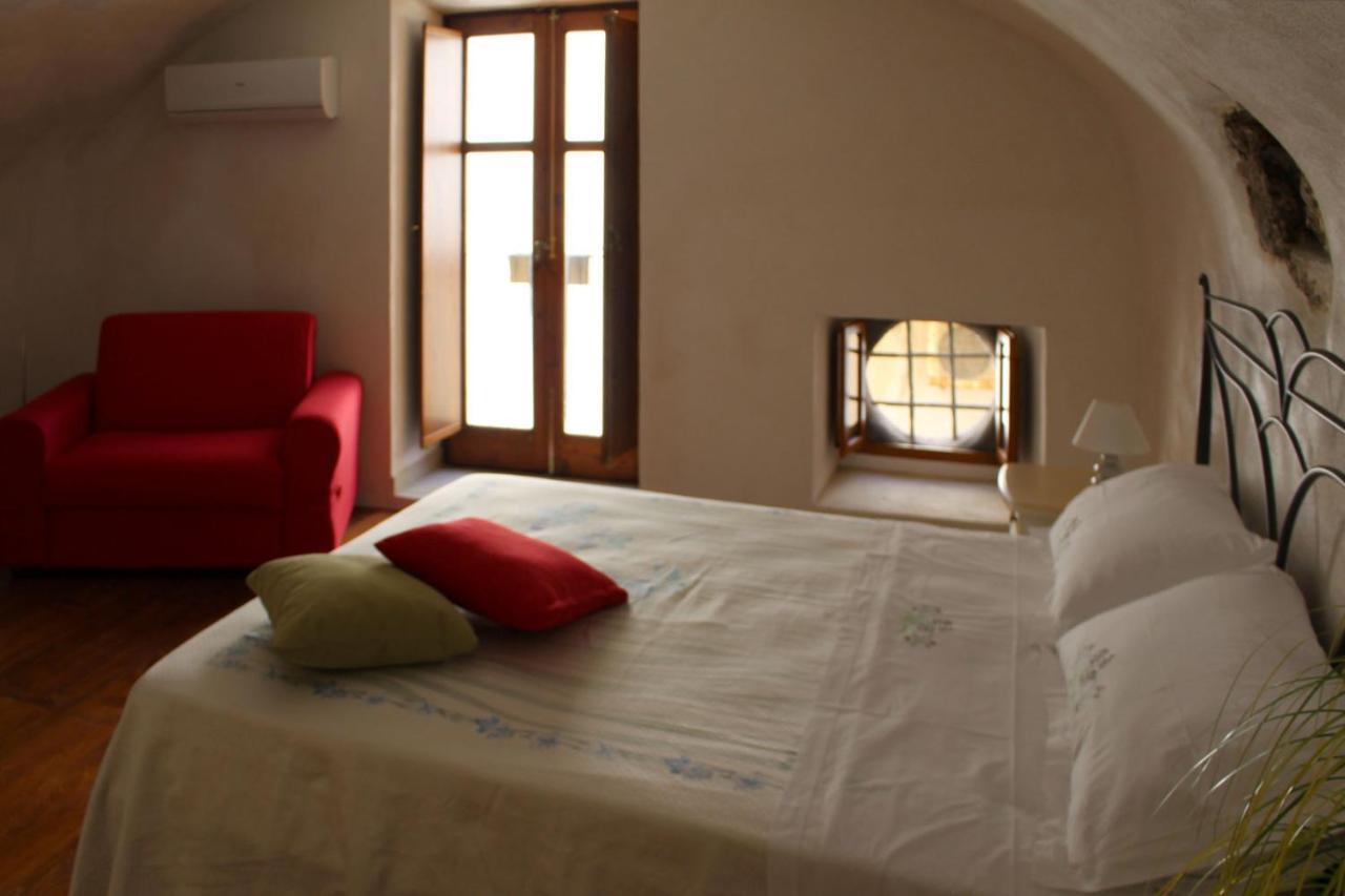 Casa Vacanza U Curtigghiu Липари Экстерьер фото
