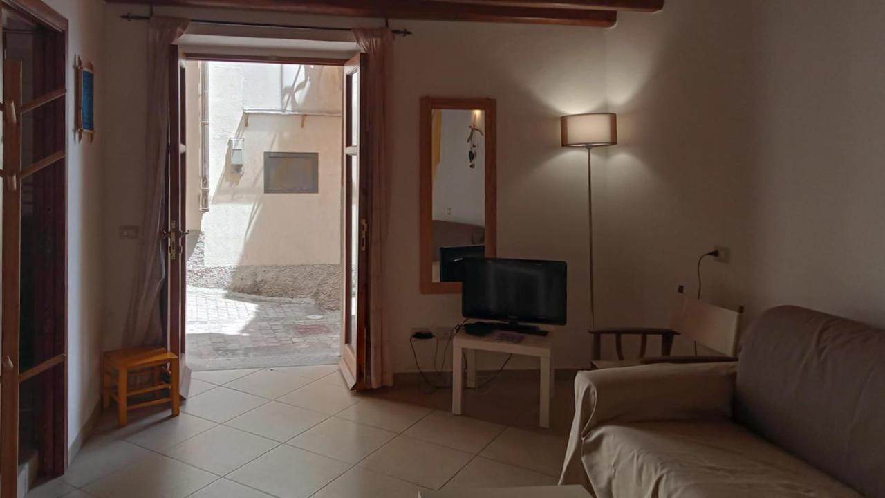 Casa Vacanza U Curtigghiu Липари Экстерьер фото