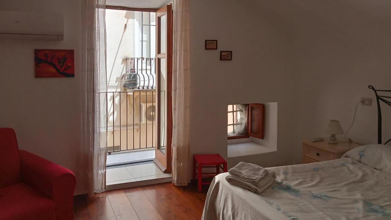Casa Vacanza U Curtigghiu Липари Экстерьер фото