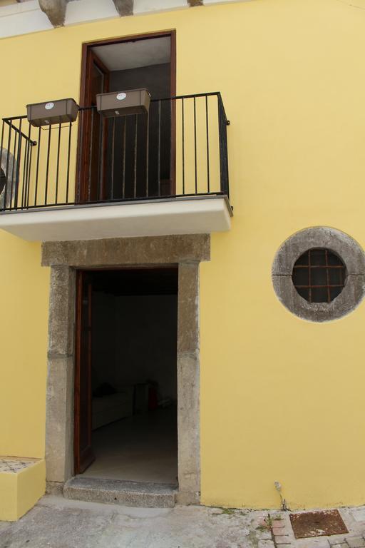 Casa Vacanza U Curtigghiu Липари Экстерьер фото